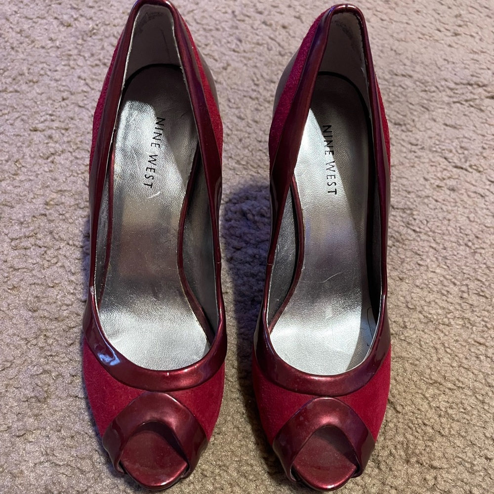 NINE WEST